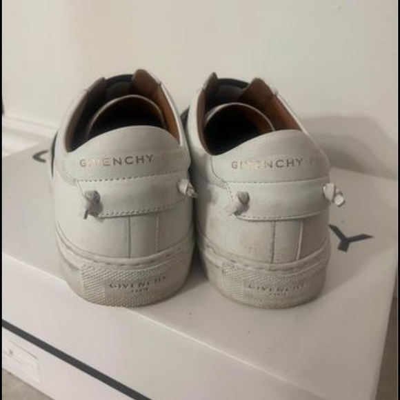 Givenchy Urban Street Sneakers - Picture 3 of 4